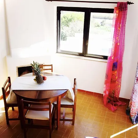 Climb & Surfcamp Quinta Formosinho Apartment *